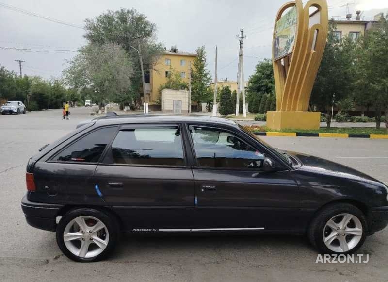 Opel Astra G,  1995