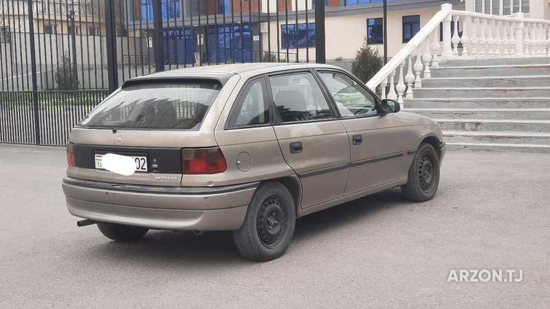 Opel Astra F,  1996